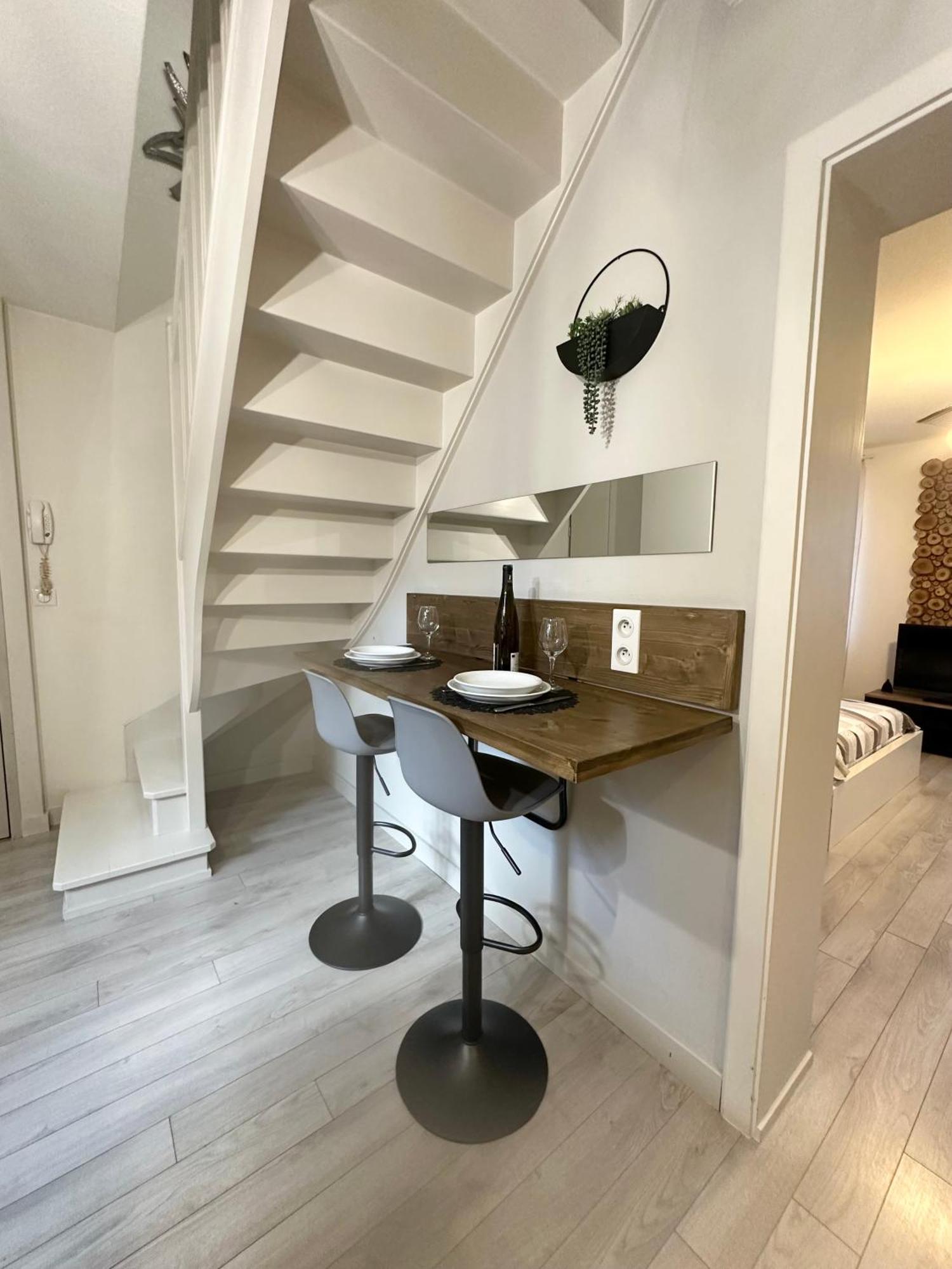 Jeannette Apartment รีโบวิลเล ภายนอก รูปภาพ