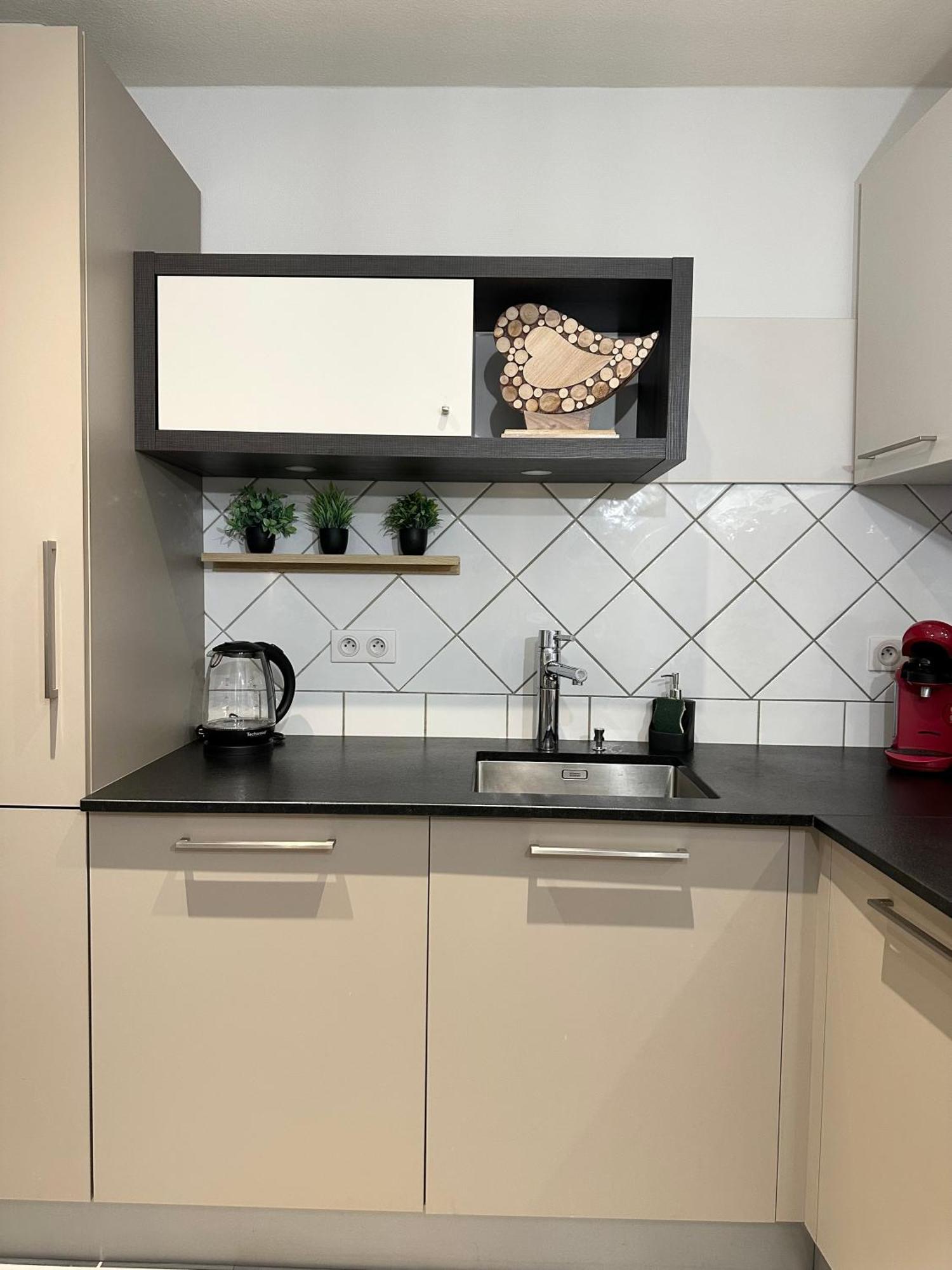 Jeannette Apartment รีโบวิลเล ภายนอก รูปภาพ