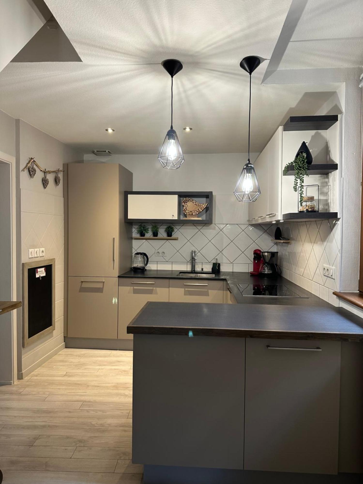 Jeannette Apartment รีโบวิลเล ภายนอก รูปภาพ